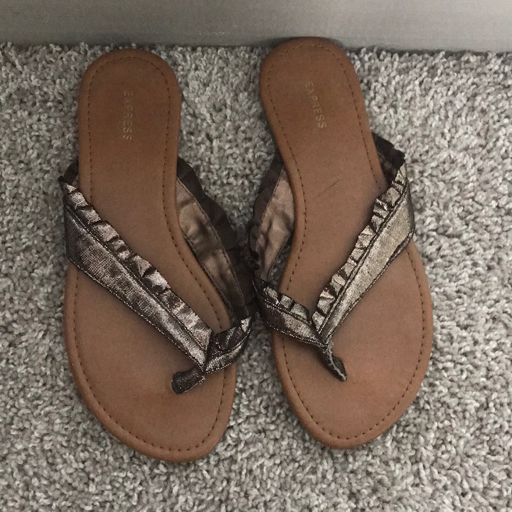 “Express” Sandals